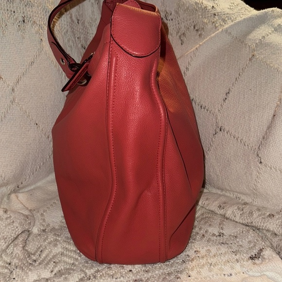 Coach Avery Pebble Grain Leather Large Hobo - Picture 6 of 12